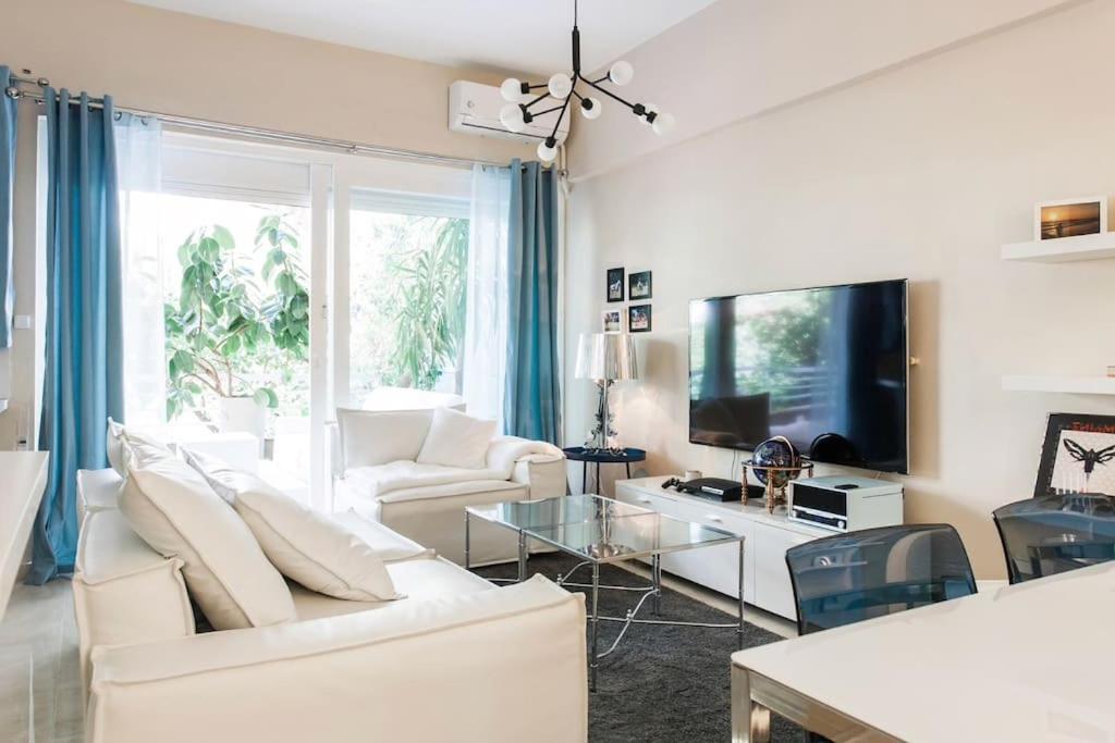 Lux Beach Apartment Vári Exterior foto