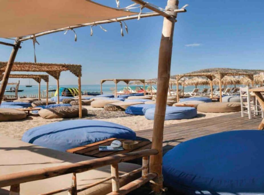 Lux Beach Apartment Vári Exterior foto